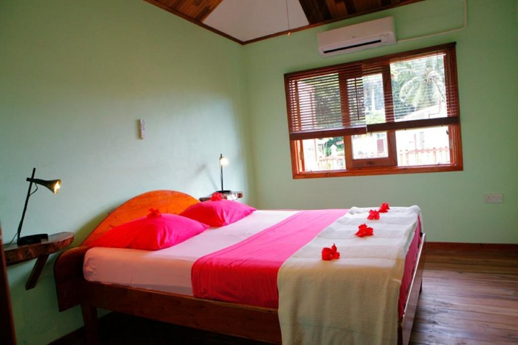 Jms Ventures Guesthouse - Private Pool La Digue Εξωτερικό φωτογραφία